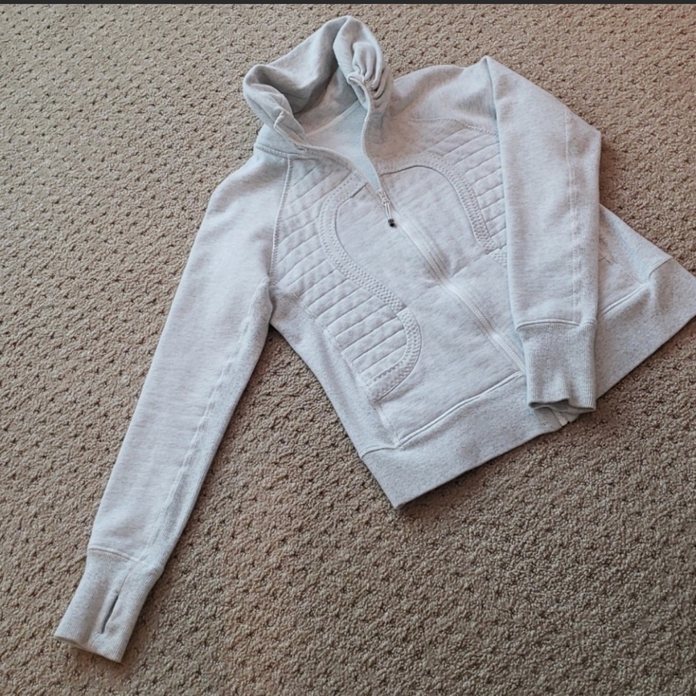 Lululemon Athletica light grey jacket sz 12 VGUC